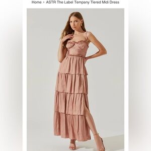 Astr the label tiered dress